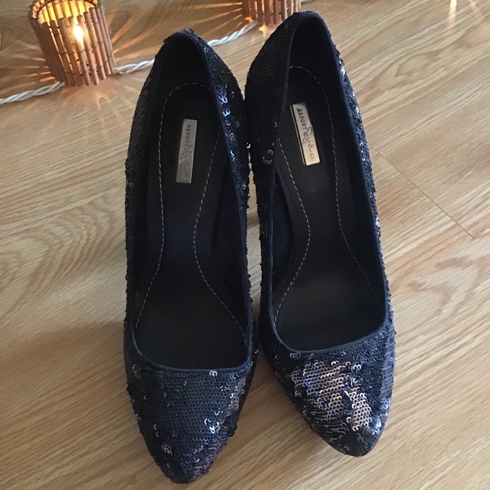 Report Signature Sequin Platform Pumps Size 7 - image 3